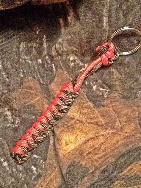 Quikslam: Paracord Snake Knot Keychain