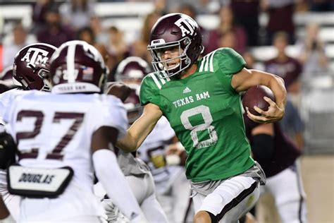 Photos: Texas A&M's Maroon & White Game and halftime Legends Game | Gallery | theeagle.com