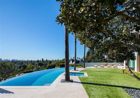 Byron Allen Bought a $32 Million Beverly Hills Compound – DIRT