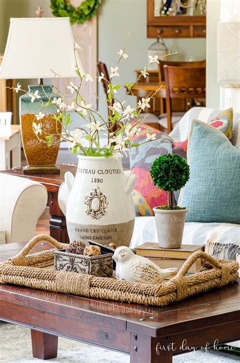 How to Create an Elegant Look with Coffee Table Decor