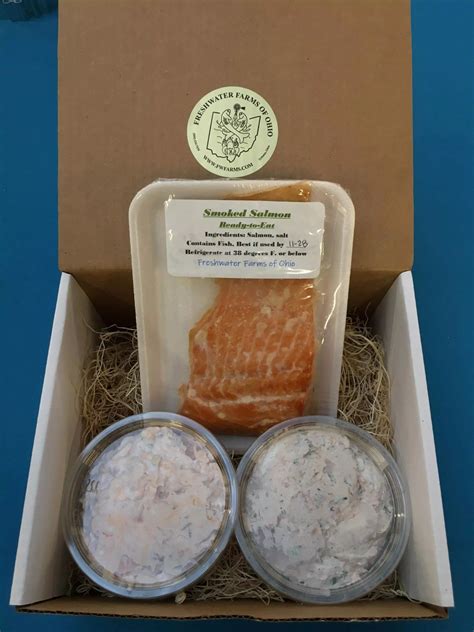 Freshwater Farms’ “Smoked Salmon” Gift Box | Freshwater Farms of Ohio