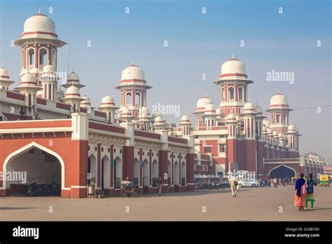 Railway station, Lucknow, Uttar Pradesh, India, Asia Stock Photo - Alamy