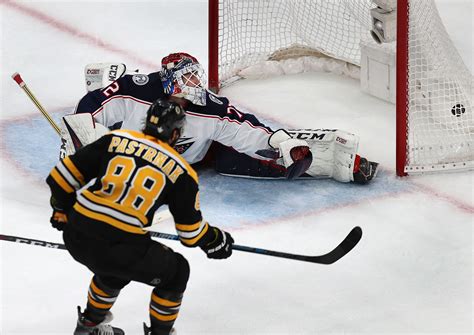 A wild finish in an already dramatic series gives Bruins 3-2 lead - The ...