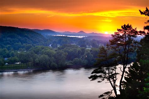 05/30/12 Featured Arkansas Photography–Sunset over Pinnacle Mountain ...