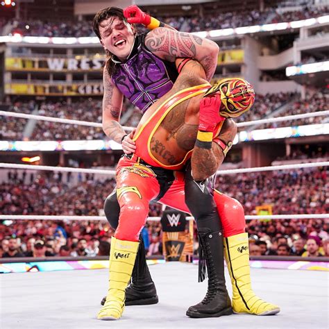 Rey Mysterio vs. Dominik Mysterio | Wrestlemania (Night 1) | April 1 ...