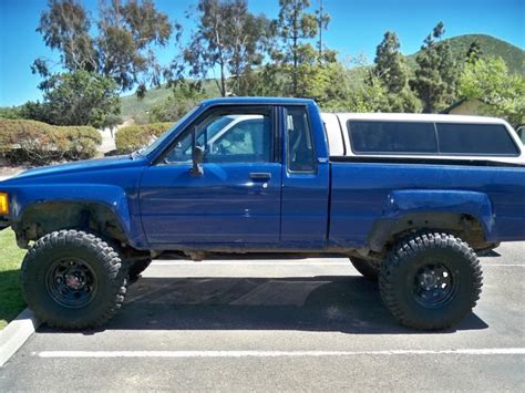Toyota Pickup 4x4 - reviews, prices, ratings with various photos