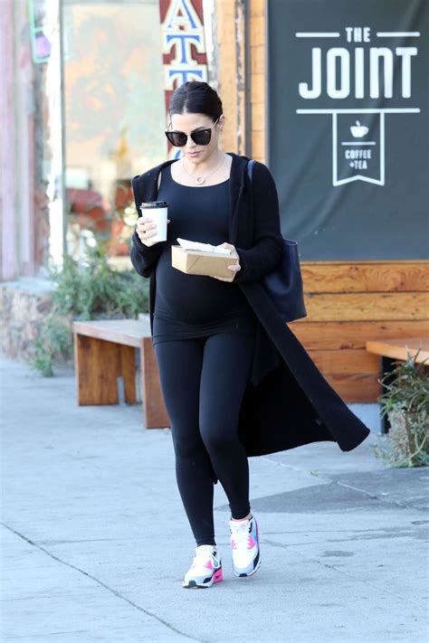 Jenna Dewan Sporty Maternity Style 01/29/2020 • CelebMafia