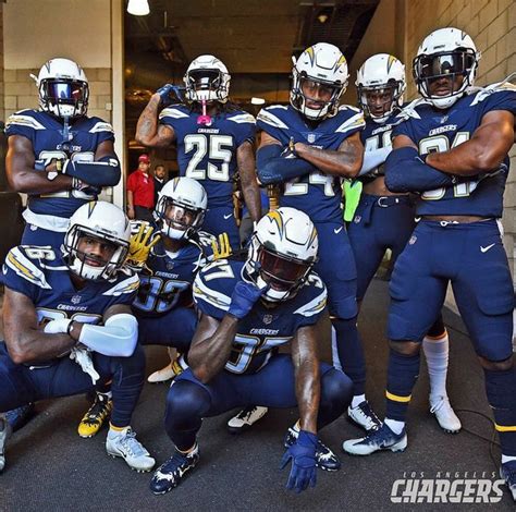 Los Angeles Chargers All Navy Blue Uniforms | Chargers football, Nfl ...