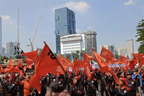 Mahasiswa, Buruh, Akademisi Gelar Demo di DPR, MK dan KPU Mulai Hari Ini - Nasional Katadata.co.id