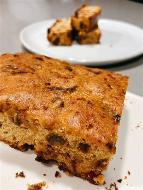 Moist and Delicious Fruitcake Recipe Without Alcohol - Delishably