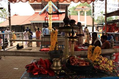 Chakkulathukavu Temple, Kochi | Ticket Price | Timings | Address: TripHobo