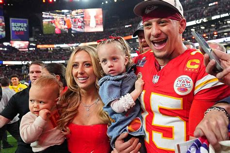 “Patrick Mahomes’ dad issues a heartfelt apology to his son after years ...