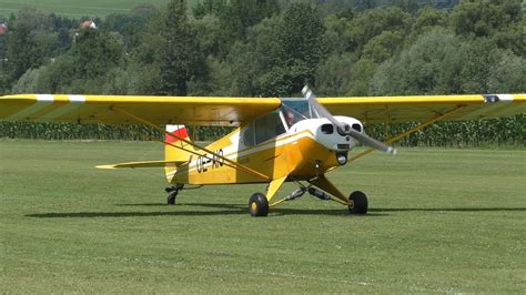 Piper PA-18-180 Super Cub landing at Airfield Kapfenberg | OE-AIO - YouTube