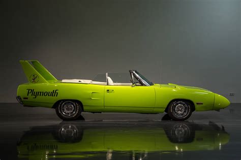 For Sale: Plymouth Road Runner Superbird (1970) offered for AUD 140,549