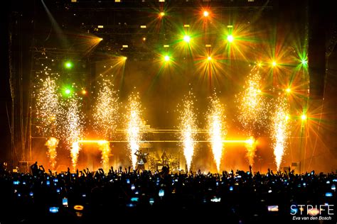 CONCERT REVIEW: The Chainsmokers Use Every Trick In The Book During Epic Amsterdam Show | Strife Mag