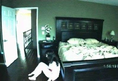 Paranormal Activity: Alternate Endings & Recut Scenes