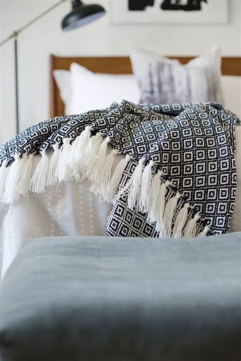 Roundup : Cozy Throws for Winter - Room for Tuesday Blog