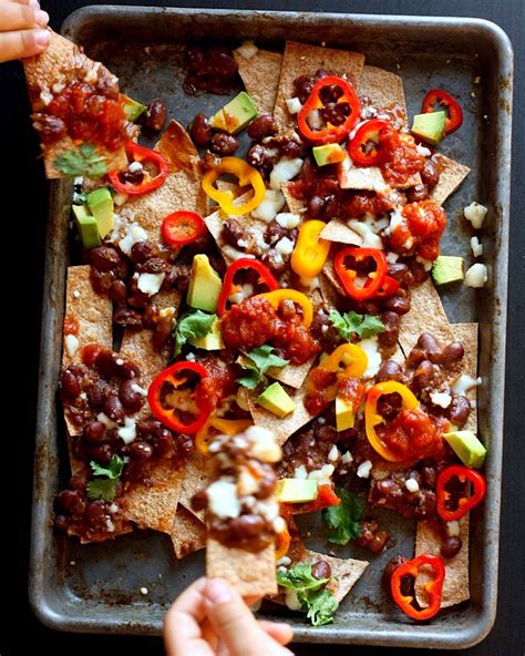 Leftover Chili Nachos – The Dinner Shift