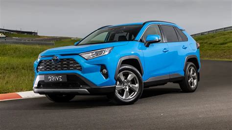 2021 Toyota RAV4 Hybrid review - Drive