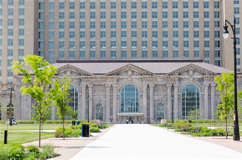 Ford Rescues Michigan Central Station in Detroit as It Plots Its Own ...