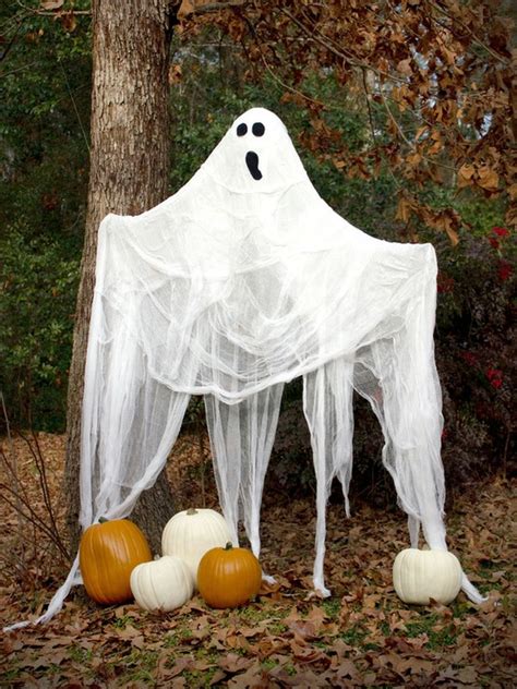 Show Me Crafting: Outdoor Halloween Decor Ideas via Pinterest