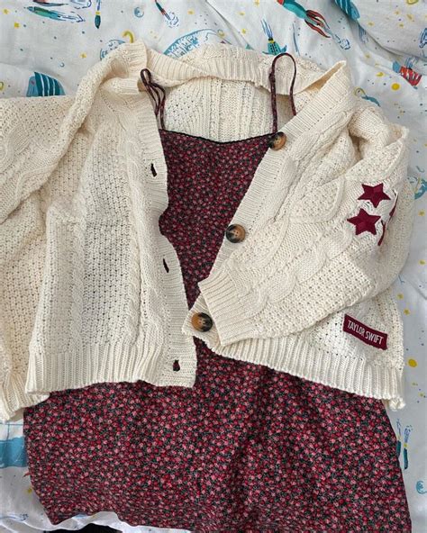 Taylor Swift red taylors version cardigan outfit | Red cardigan outfits, Taylor swift tour ...