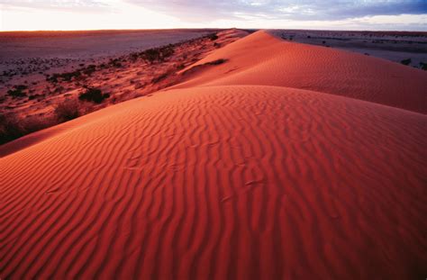 Dramatic red-sand dunes near Birdsville, Outback Queensland, Australia | Outback australia ...