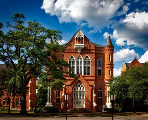 What's coffee culture like in Tuscaloosa, Alabama?