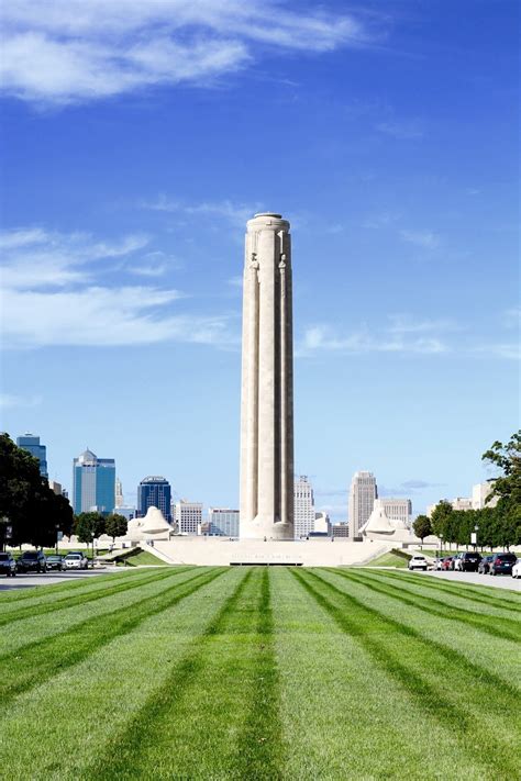 The Colorful Cardinal : National World War I Museum and Memorial