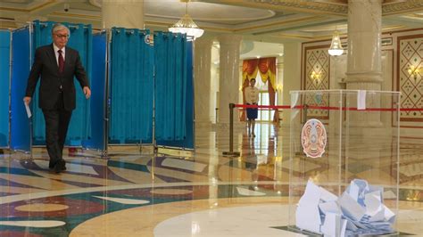 Kazakhstan to hold snap presidential election on Nov. 20