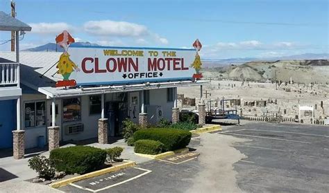 Haunted "Clown Motel" Tonapah, Nevada. The Clown Motel (located in Tonopah, Nevada) has some ...