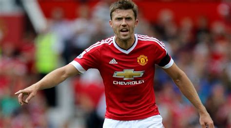 Michael Carrick: Protecting the back four | FourFourTwo