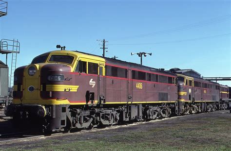 NSWGR 44 class 1,800hp Co-Co 1957-1997/2014* | Train, Diesel locomotive, Train tracks