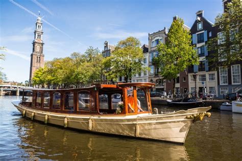 Book a canal cruise in Amsterdam - With Flagship Amsterdam