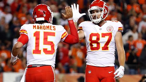 Travis Kelce On A Dialed In Patrick Mahomes Breaking Records And His ...