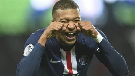 Les MOMENTS les plus DRÔLES de MBAPPE ! 😂😂#2 - YouTube