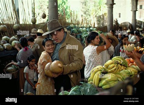 SALMA HAYEK, ALFRED MOLINA, FRIDA, 2002 Stock Photo - Alamy