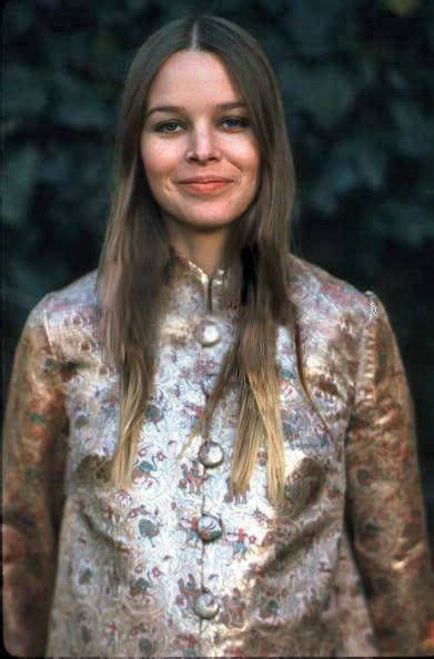 Michelle Phillips, 1960s. : r/OldSchoolCelebs