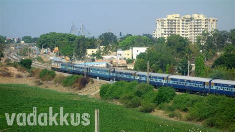 The Brindavan Express Snakes Towards KR Puram | Fottams!