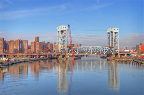 Bridges of Metro-North: The Harlem River Lift Bridge – I Ride The Harlem Line…