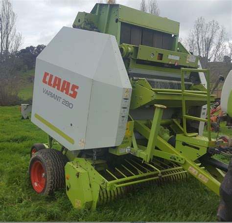 Claas Variant 280 Round Baler. | Machinery & Equipment - Hay