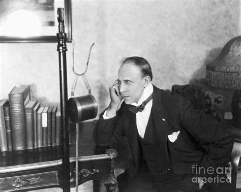 Early Radio Announcer At Microphone Photograph by Bettmann - Fine Art America