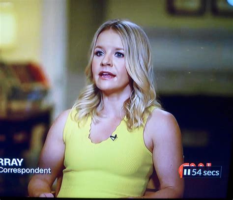 Before her maternity leave, Sara Murray looking super-cute in yellow. : r/cnnnewswomen