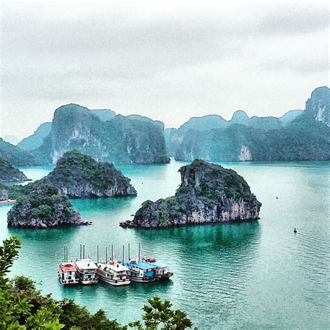 Halong Bay cruise Best tips for visiting Halong Bay.