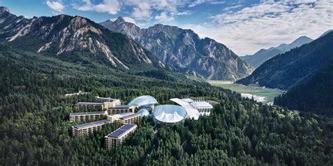 Luxury Hotel in Jiuzhaigou | InterContinental Resort Jiuzhai Paradise