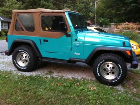 Pin by Chris Kalman on Turquoise LOVE | Teal jeep, Jeep wrangler, Jeep