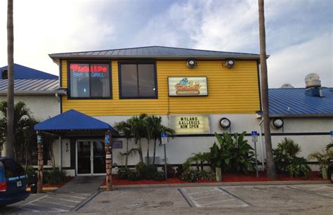 Restaurant Review: Fishlips Waterfront Bar and Grill in Cape Canaveral, Florida