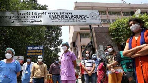 Kasturba Hospital doctors call off stir, paramedics to continue pen ...