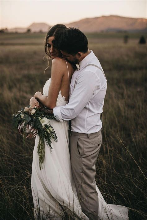 Awesome wedding poses.. #weddingposes | Outdoor wedding photography, Grace loves lace, Wedding ...