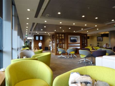 DUB: T1 Lounge Reviews & Photos - Terminal 1, Dublin Airport | LoungeBuddy